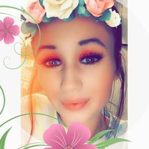 Meet your Posher, Julia